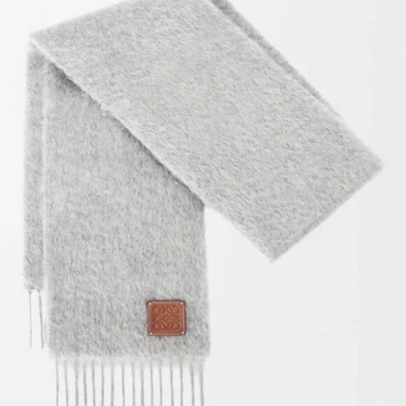 🩶EUC🩶 Loewe Mohair and Wool Scarf with Fridge - Light Grey - Picture 1 of 4